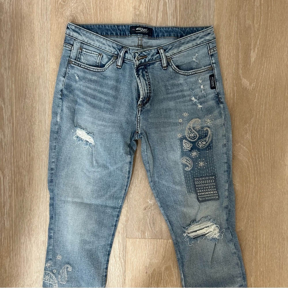 Silver Jeans Aiko Ankle Skinny Light Wash Paisley Embroidered Distressed Size 30